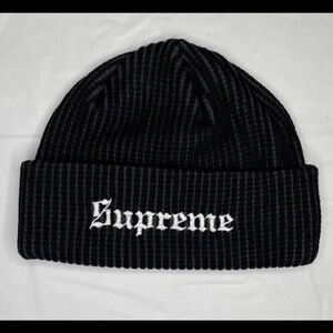 Supreme Black & Gray Ribbed Beanie